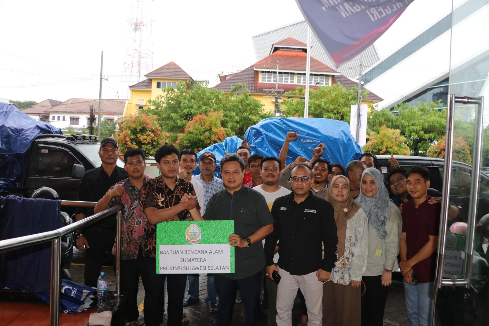 Pemprov Sulsel Kirim Bantuan Sembako dan Perlengkapan Bayi untuk Korban Bencana di Sumatera