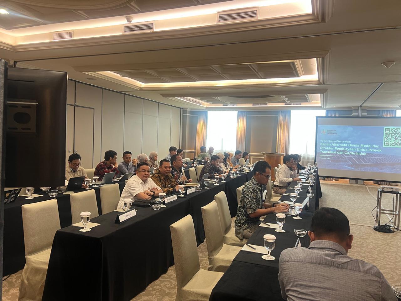 Koordinator I Jamdatun, Feri Tas Bahas Peran JPN Kawal Pembiayaan Proyek Transmisi dan Gardu Induk di FGD Indonesia Energy Transition