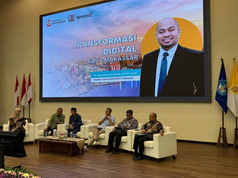Kepala Dinas Komunikasi dan Informatika (Diskominfo) Kota Makassar Dr. Muhammad Roem Jadi Pembicara dalam Seminar Nasional Gadjah Mada Digital Transformation Governance Index (GMD-DTGI).