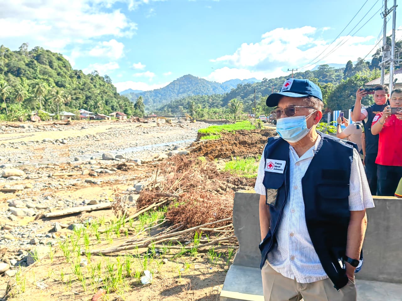 JK Tinjau Lokasi Bencana, Dorong Pemanfaatan Kayu Sisa Banjir bagi Warga