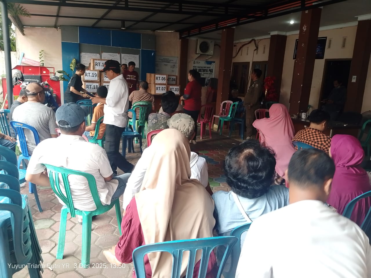 Penghitungan Surat Suara Pemilihan RT se-Kecamatan Rappocini Berjalan Lancar