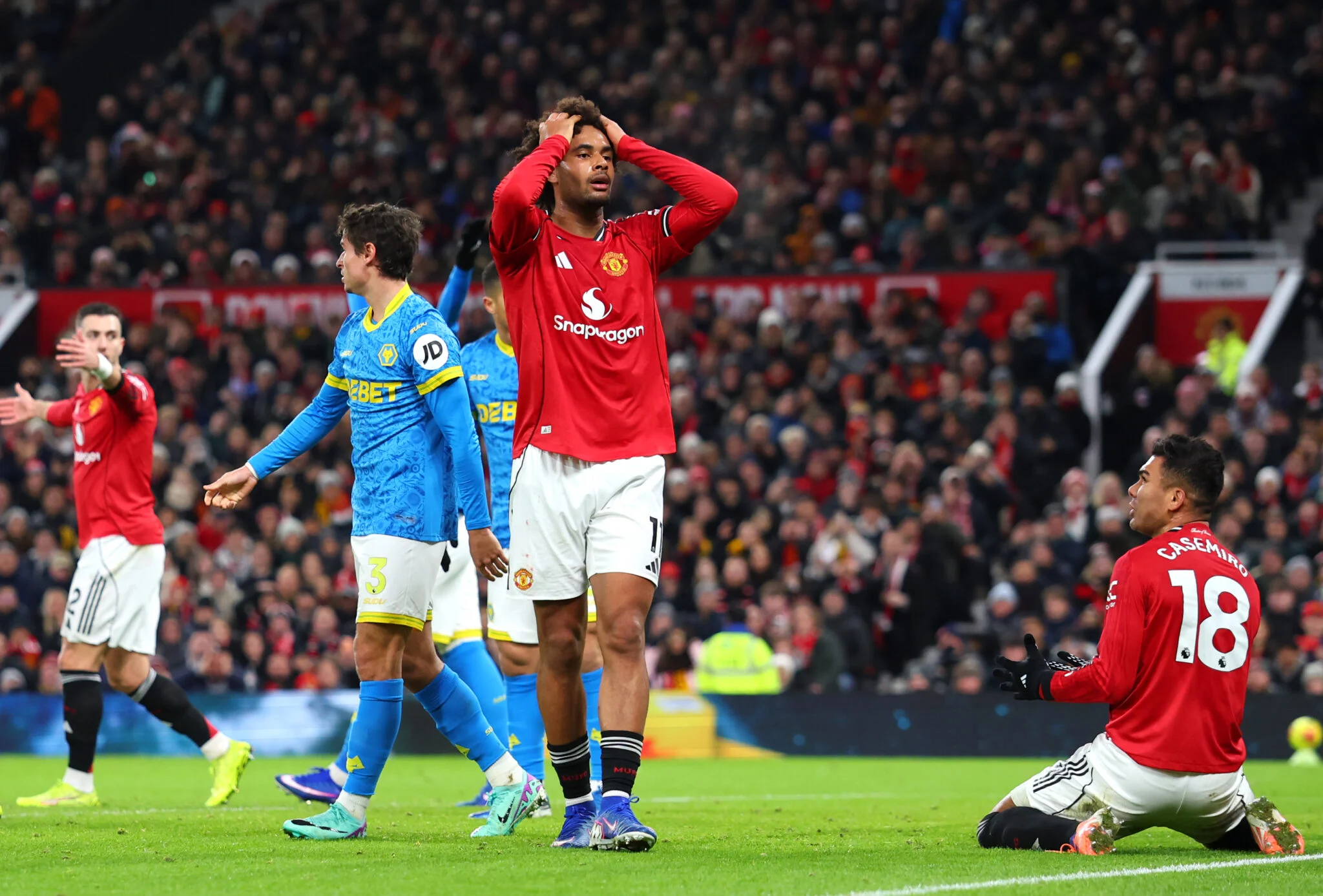 Gol Dianulir di Menit Akhir, Manchester United Diimbangi Wolves 1-1 di Old Trafford