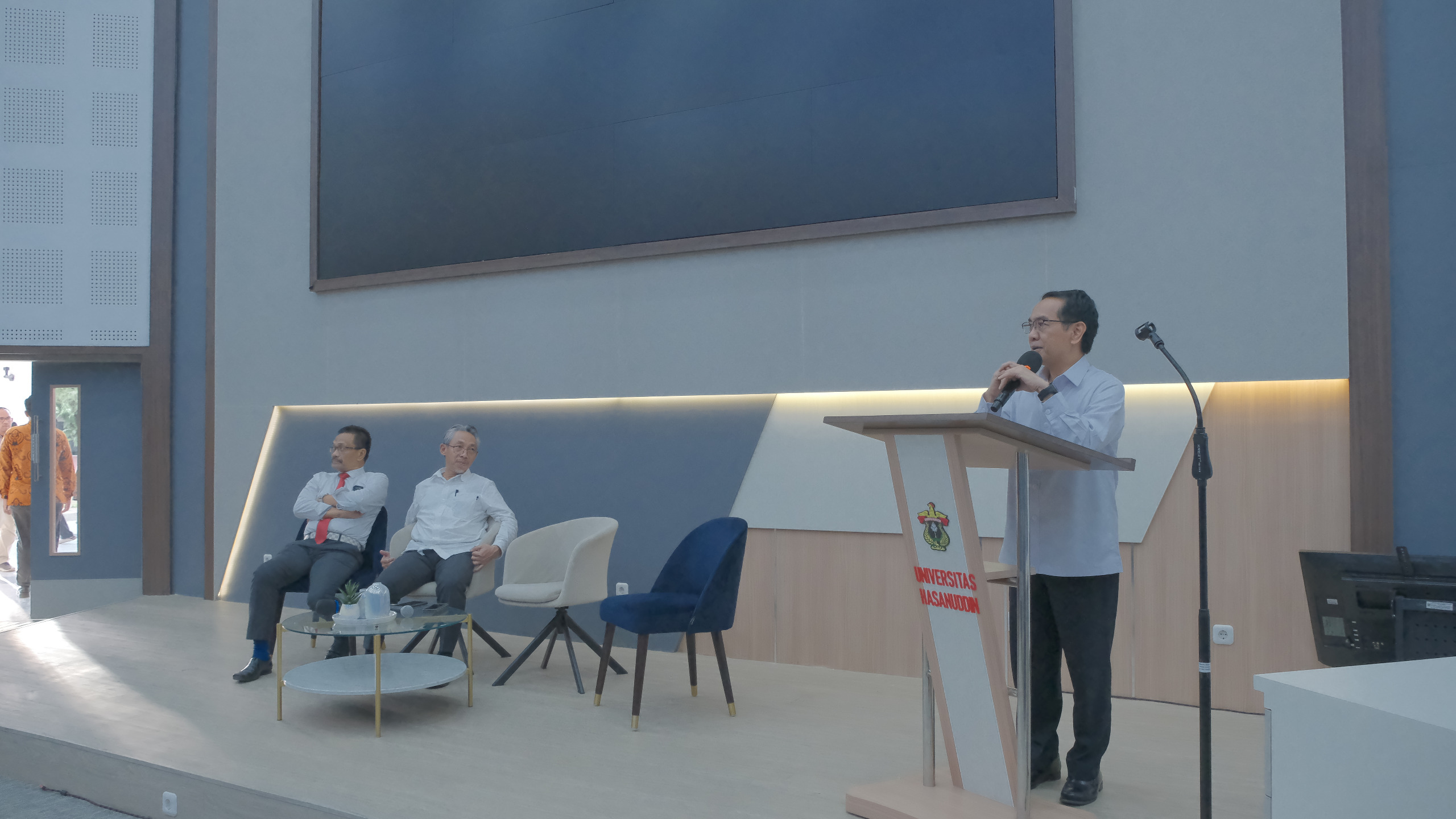 Tiga Calon Rektor Unhas 2026–2030 Dialog Terbuka Bersama Mahasiswa