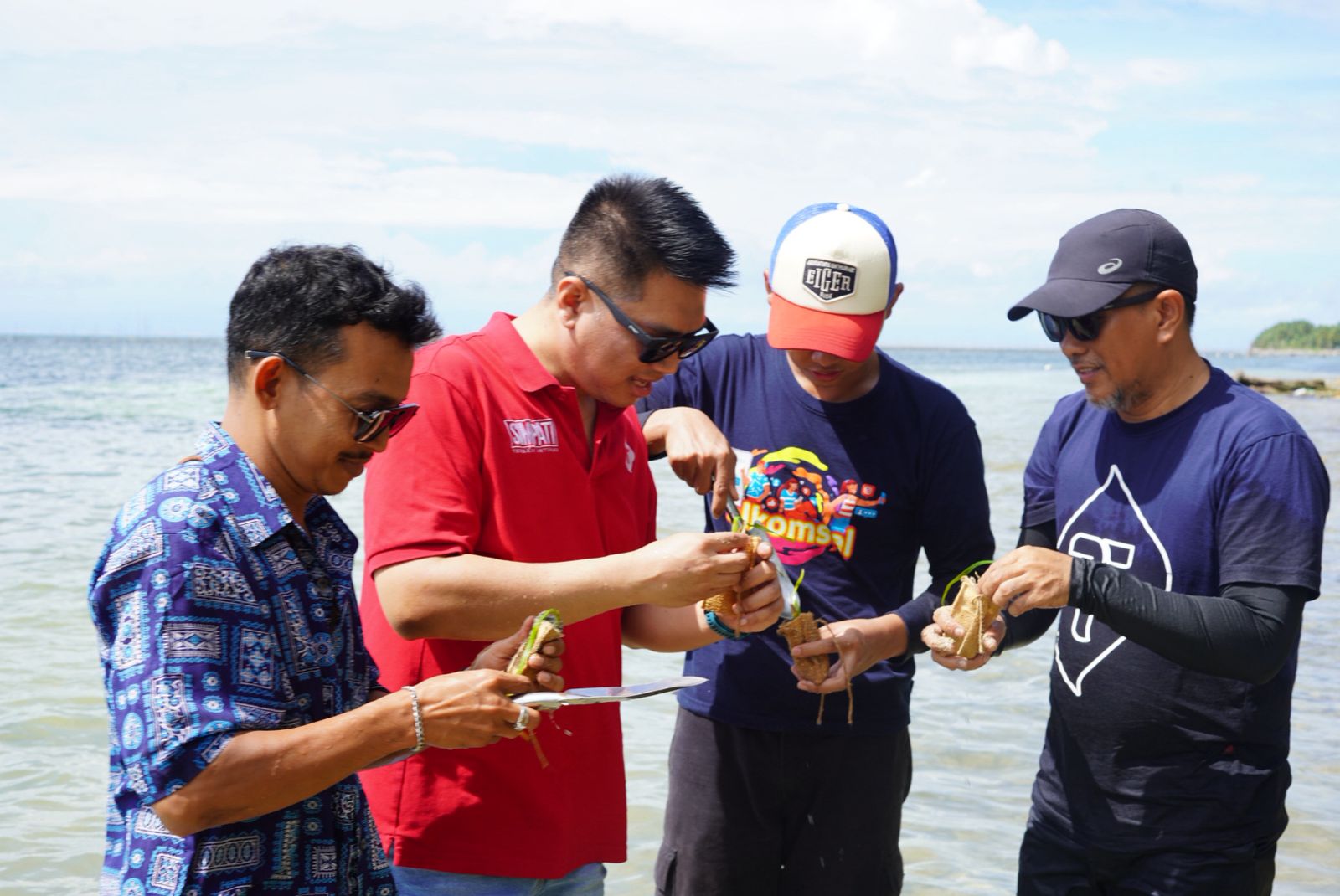 Telkomsel Gandeng Pelanggan Wujudkan Konservasi hingga Rumah Kultivasi Lamun di Kepulauan Selayar
