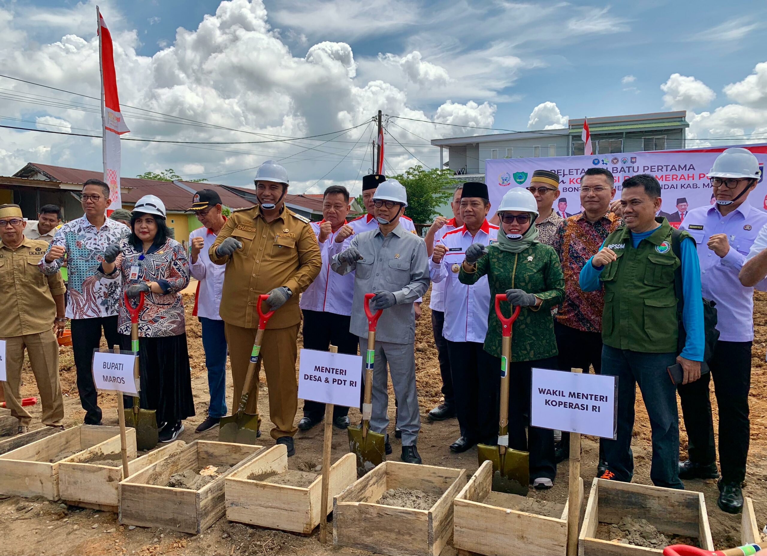 Mendes PDT Groundbreaking Kopdes Merah Putih di Maros, Target Jadi Model Nasional