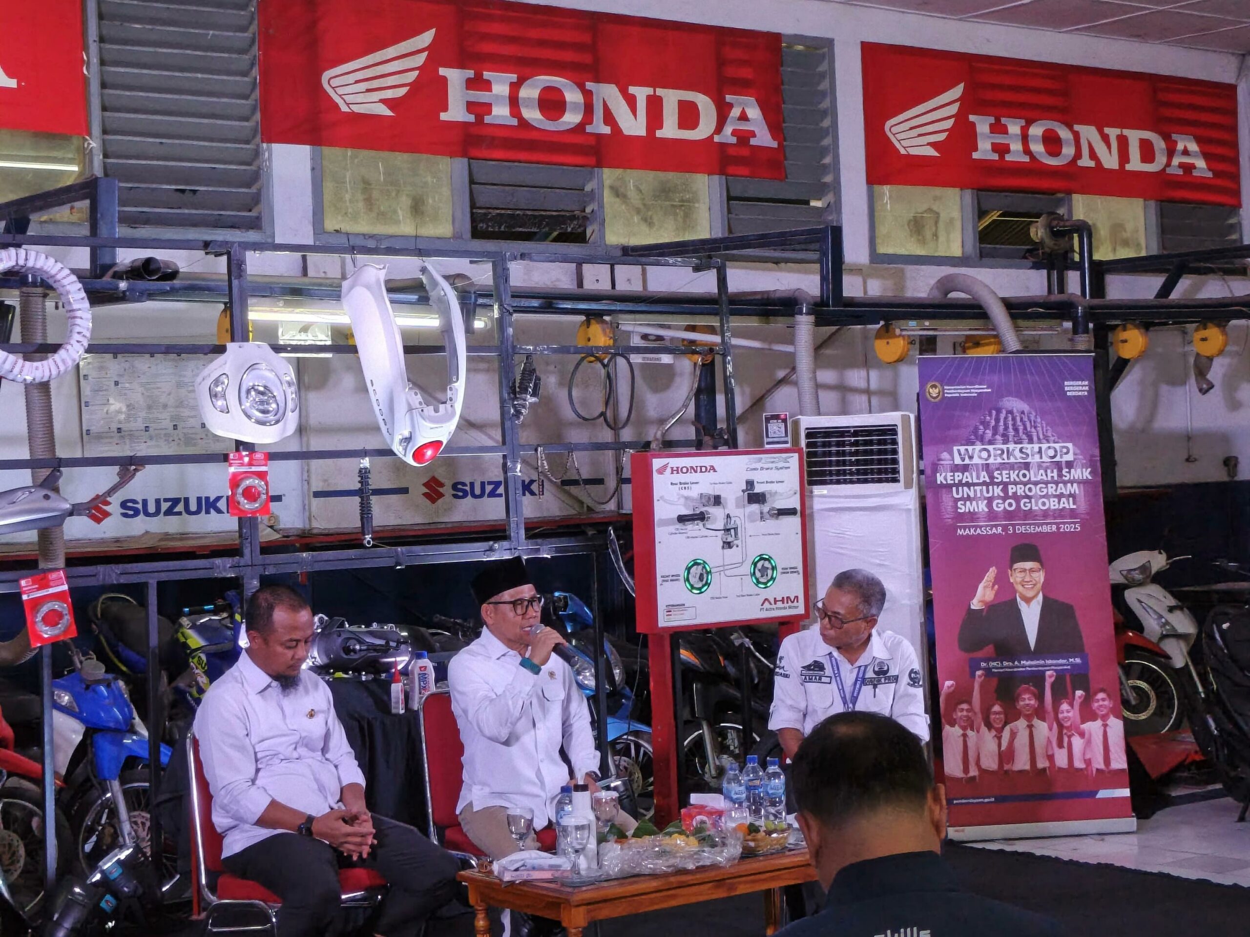 SMKN 5 Makassar Jadi Lokasi Kunjungan Menko PMK, Asmo Sulsel Tegaskan Dukungan SMK Go Global