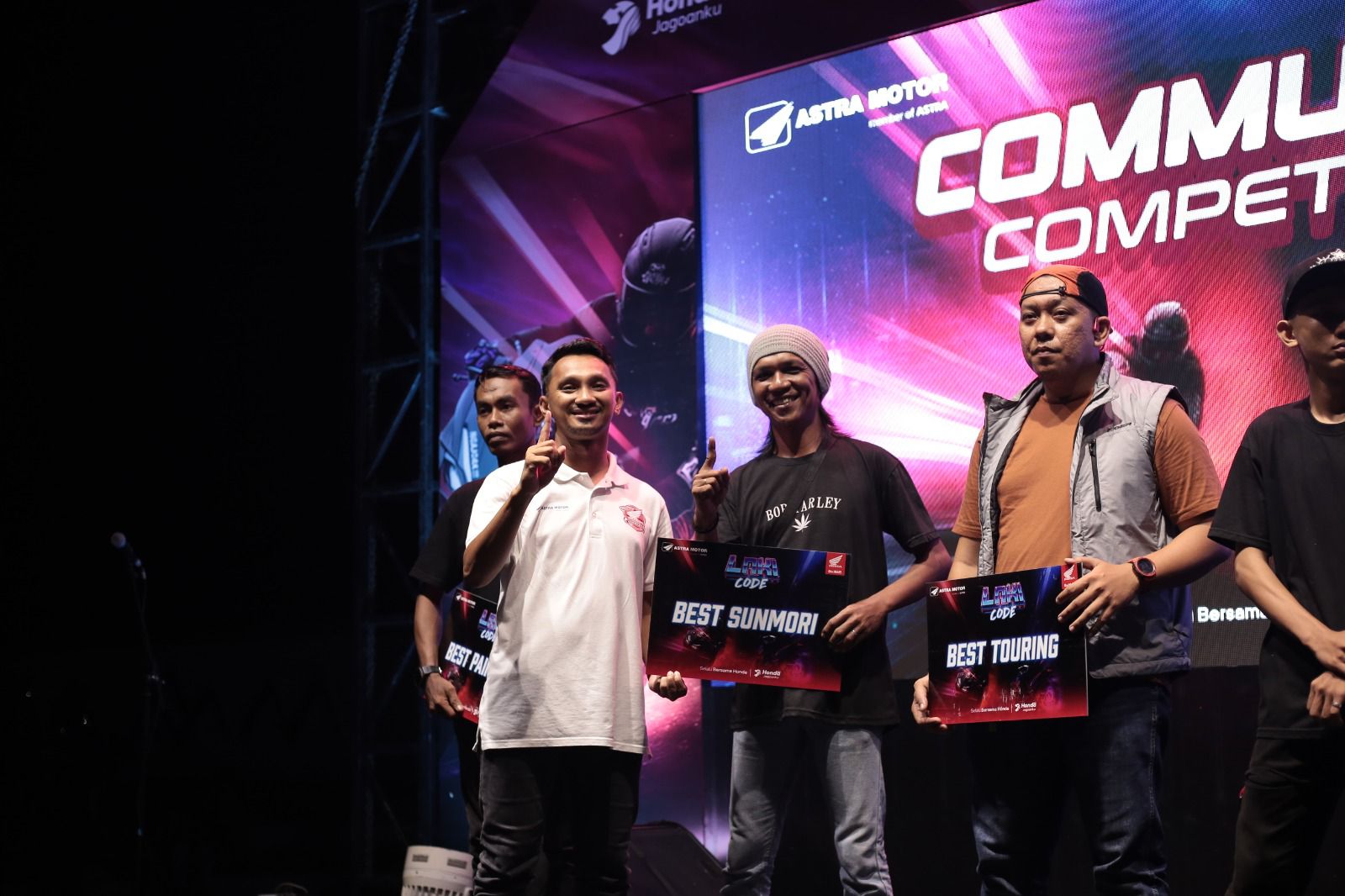 Asmo Sulsel Perkuat Ikatan dengan Komunitas Honda Lewat Touring dan Edukasi Keselamatan Berkendara