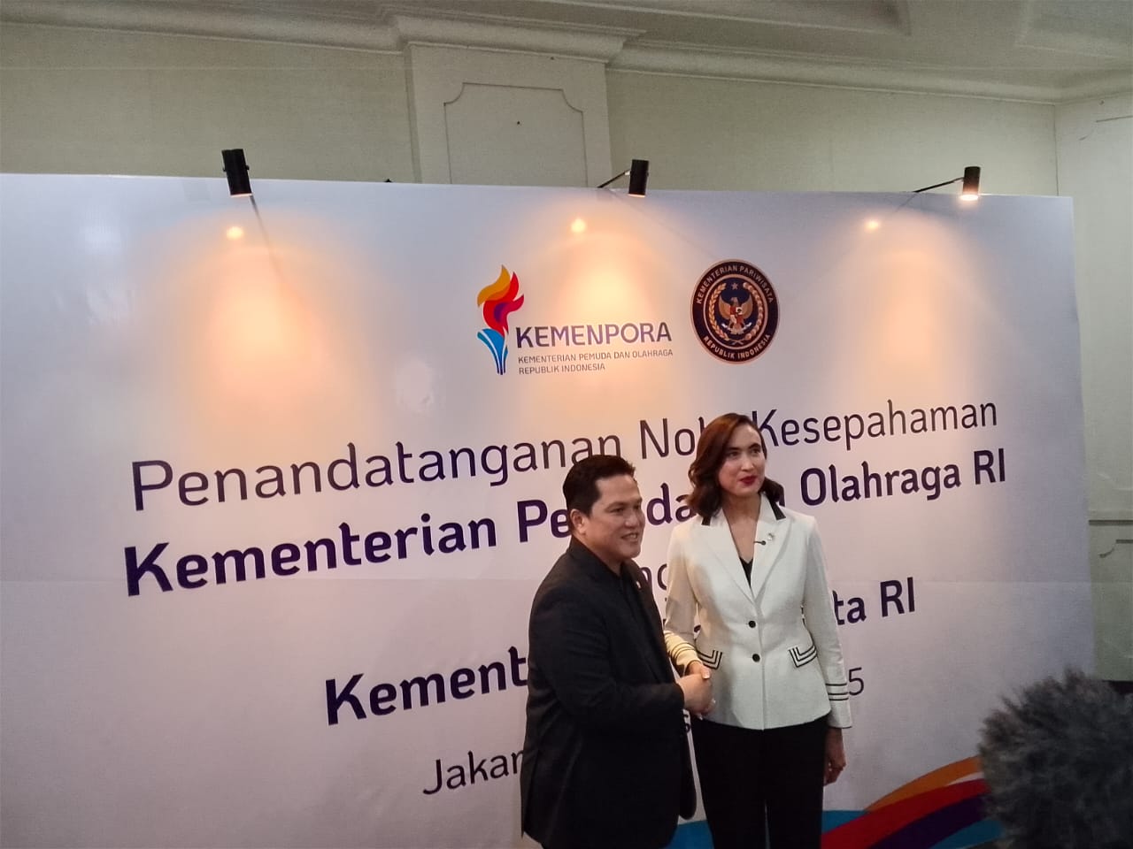 Kemenpora dan Kemenpar Teken MoU Kembangkan Sports Tourism Nasional