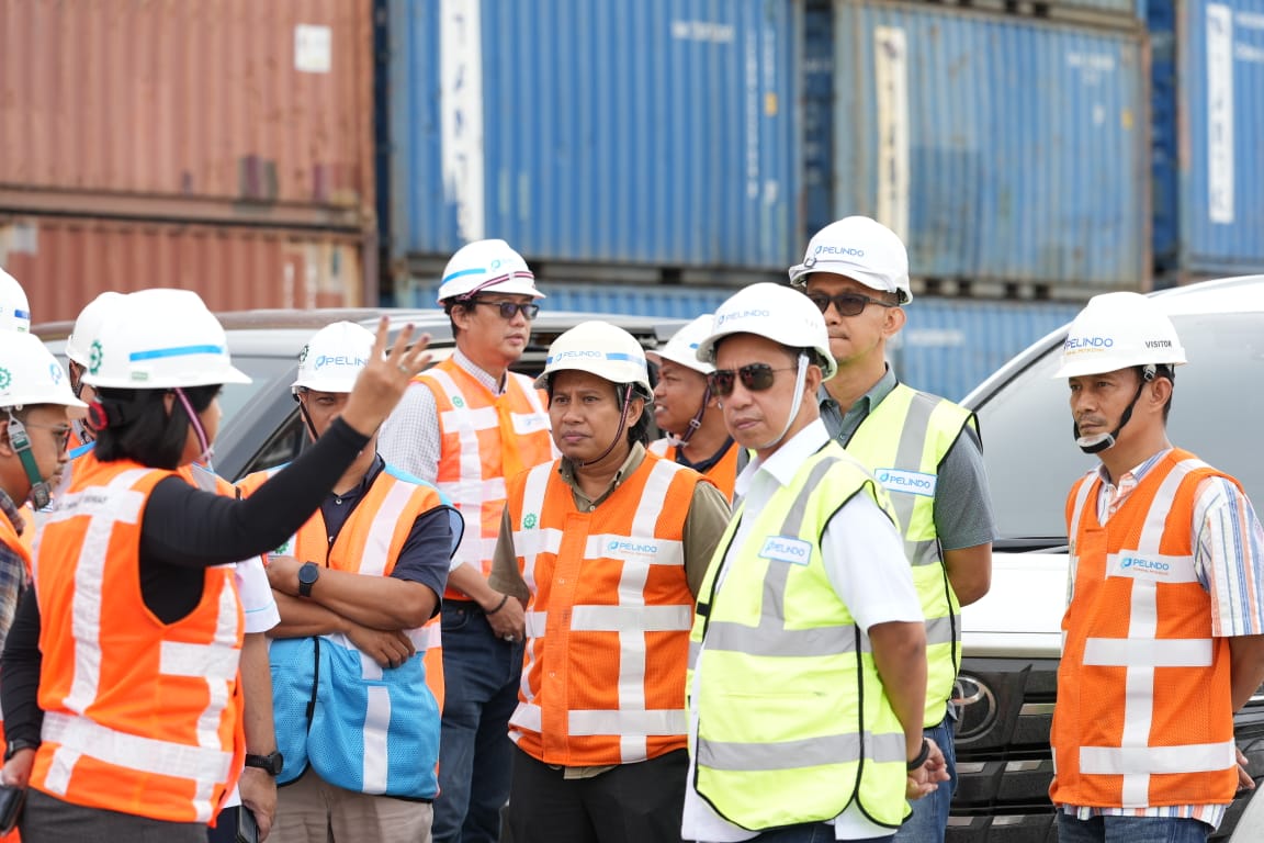 Direktur Teknik Pelindo Tinjau Kesiapan Pelabuhan di Sulsel Hadapi Nataru