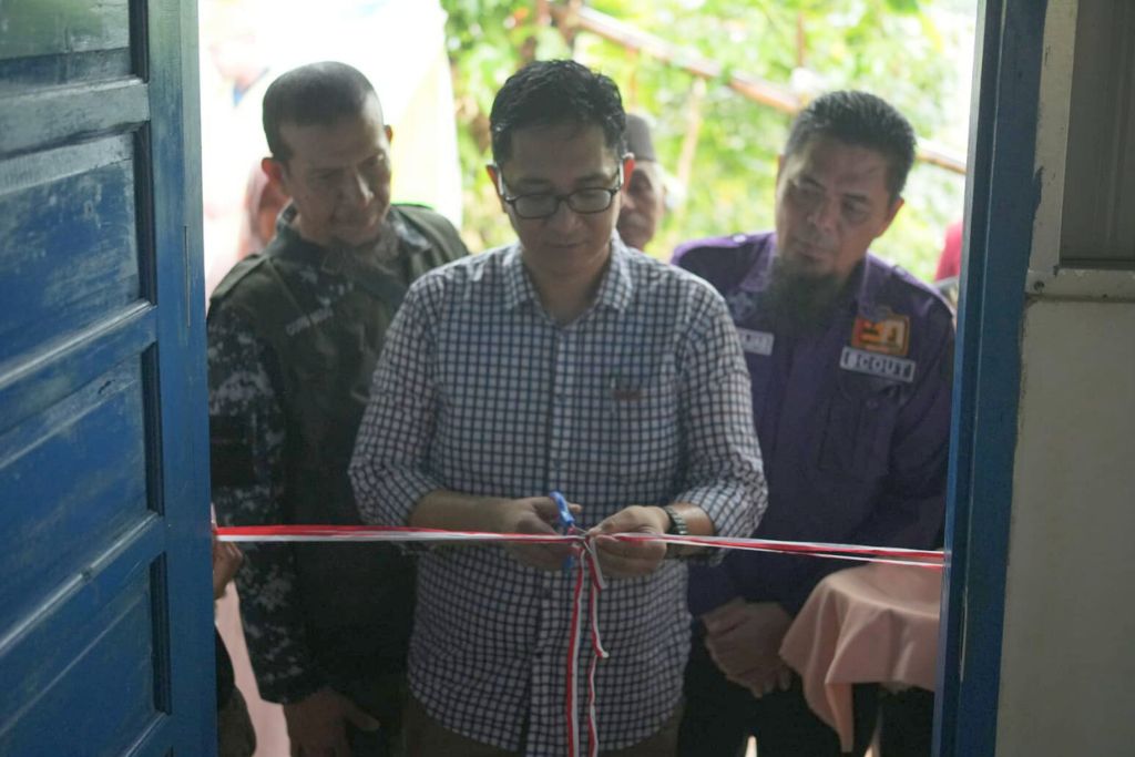 Dari Kolong Rumah Menjadi Ruang Belajar Layak: Sekolah Kolong Dusun Bara Diresmikan