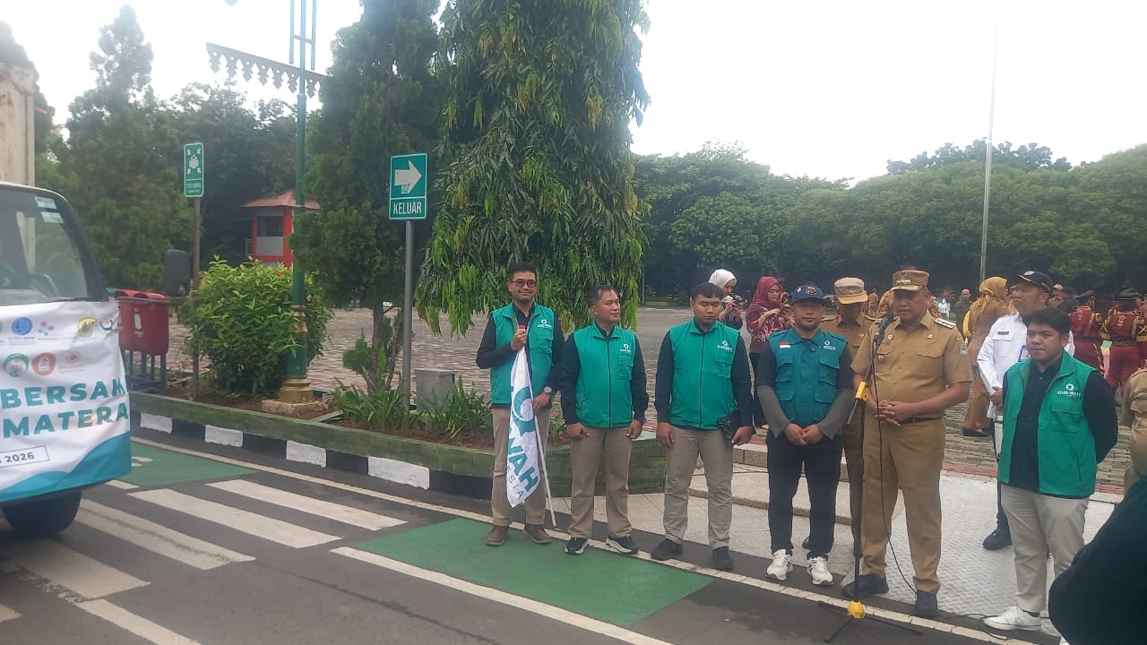 Wali Kota Bekasi Lepas Pengiriman 5 Ton Bantuan Qudwah Indonesia ke Sumatra-Aceh