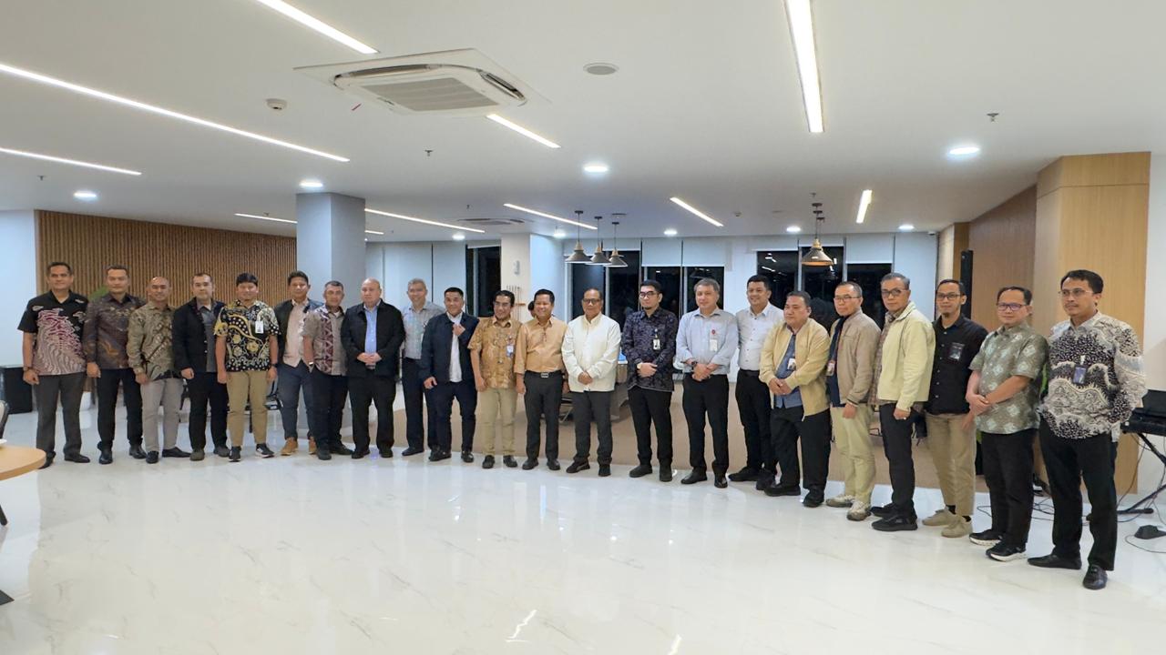 OJK dan FKIJK Sulselbar Matangkan Agenda Strategis 2026 Lewat Forum NGOBRAS