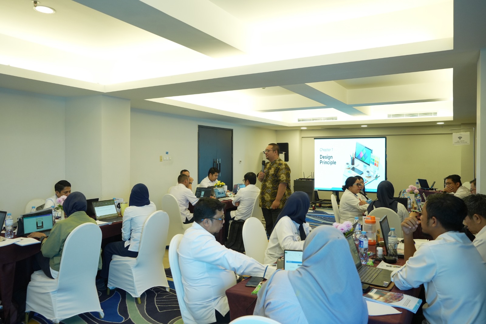 Pelindo Regional 4 Tingkatkan Kompetensi SDM Lewat Pelatihan Business Presentation Skill
