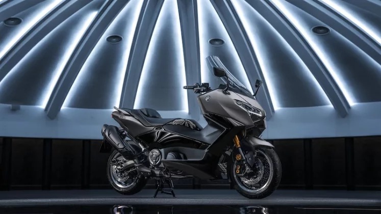 Yamaha Resmi Luncurkan Skutik Premium TMAX Generasi Terbaru