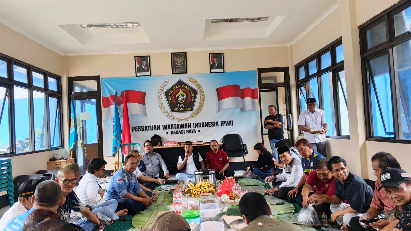 PWI Bekasi Raya Gelar Tradisi Sunda “Papajar” Sambut Bulan Ramadhan