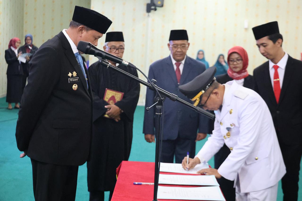 Wali Kota Bekasi Lakukan Rotasi dan Mutasi Pejabat, Dorong ASN Profesional dan Berprestasi
