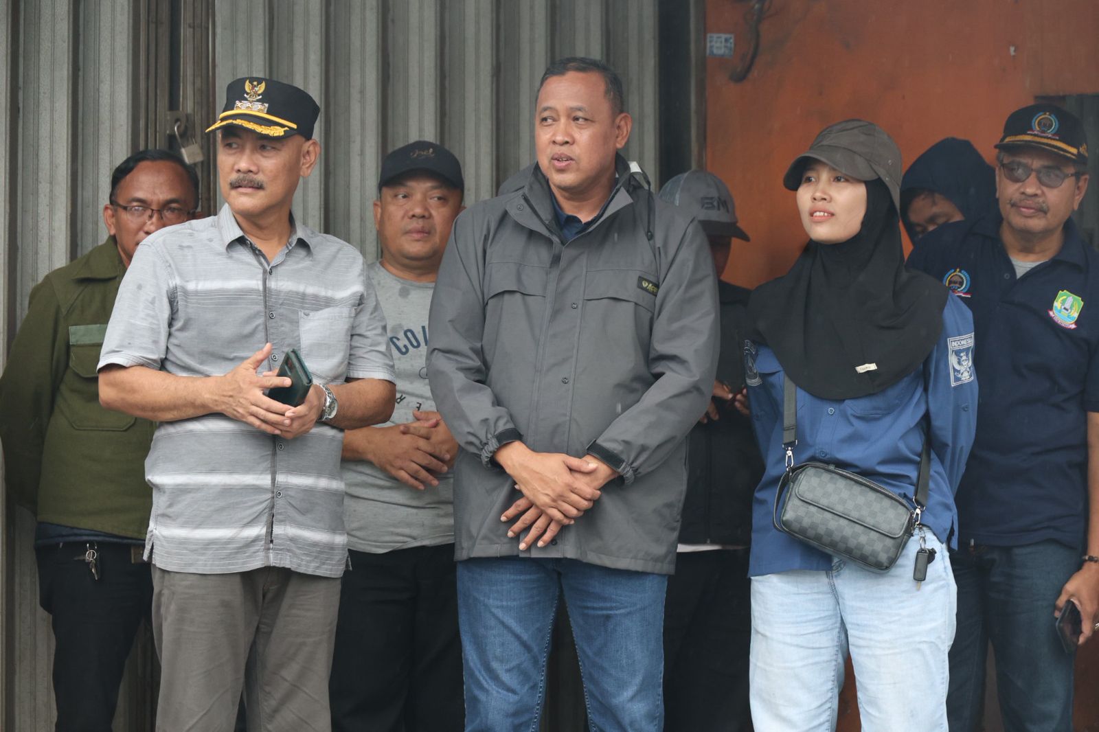 Tinjau Jalan Caringin, Wali Kota Bekasi Tegas Soal Truk Besar dan Perbaikan Maksimal