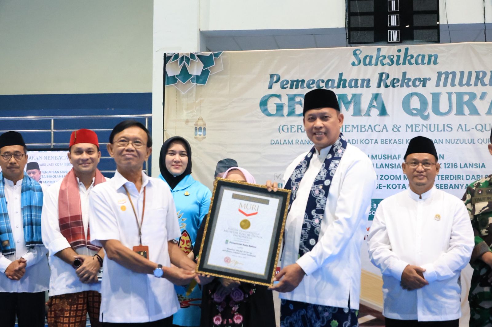 GEMMA QUR’AN Bekasi Cetak Rekor MURI, Libatkan Ribuan Lansia dan Pelajar