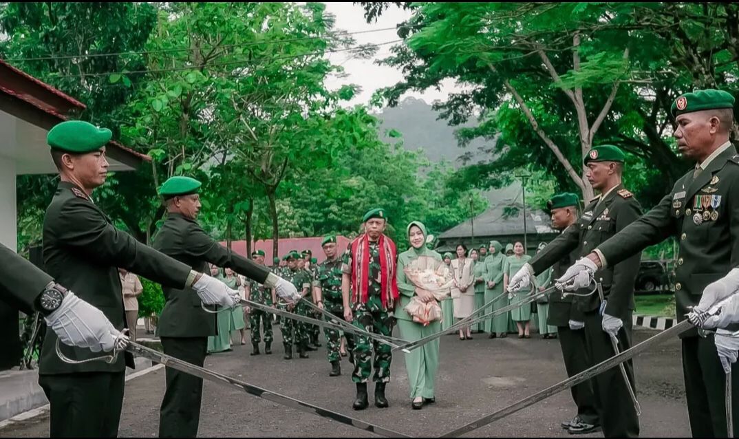 Putra Jeneponto, Kolonel Inf Irfan Amir, Disambut Tradisi Penuh Khidmat sebagai Danrindam XV/Pattimura