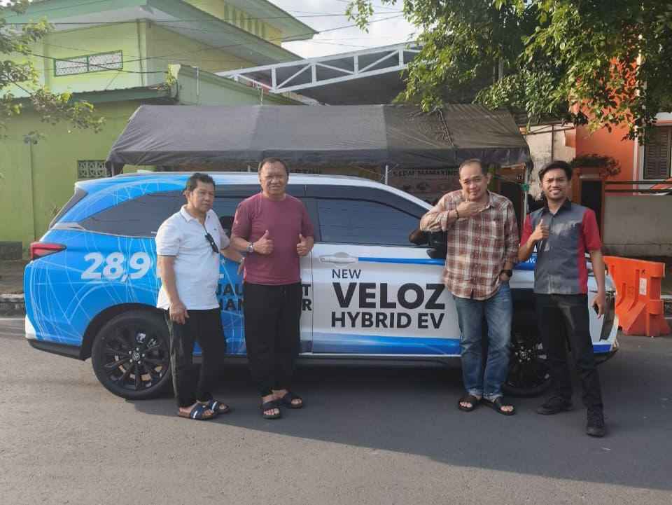 Kalla Toyota Hadirkan Test Drive New Veloz Hybrid EV, Berhadiah Motor Listrik