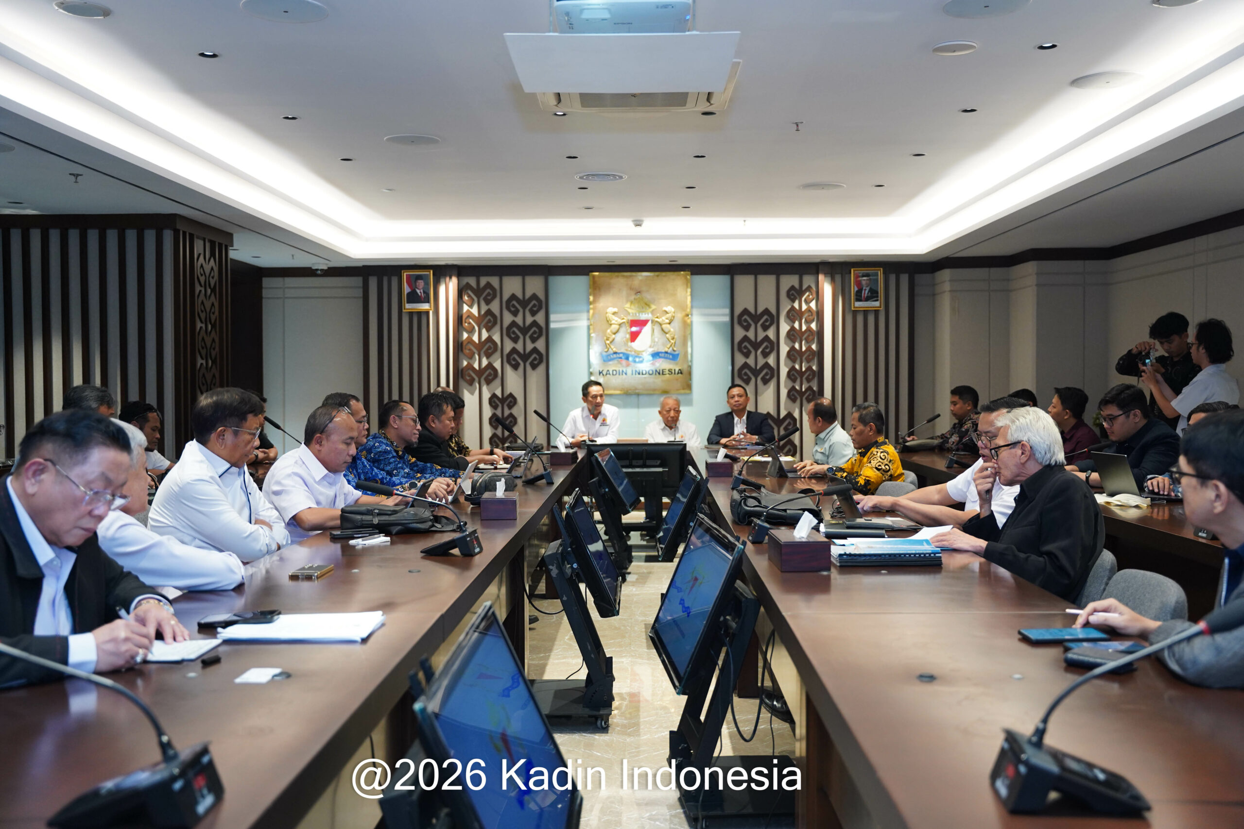 Pangkas Biaya Logistik & Cegah Monopoli, Kadin Sarankan Rombak Aturan Main Bongkar Muat Kapal di RI