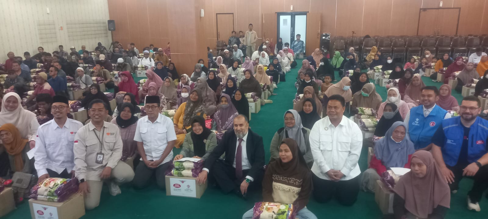 Turkiye Diyanet Vakfi Salurkan 1.000 Paket Ramadan, 250 Dibagikan di Kota Bekasi