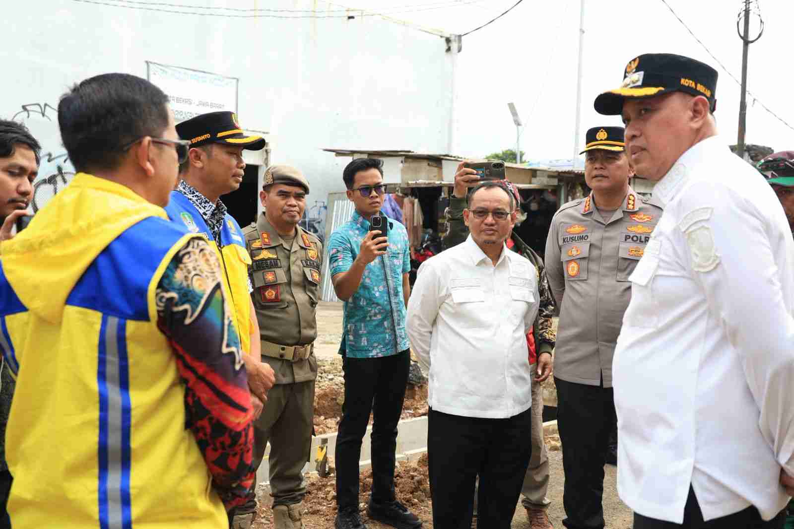 Arus Mudik Lebaran, Wali Kota Bekasi dan Forkopimda Tinjau Jalur Lalu Lintas Strategis