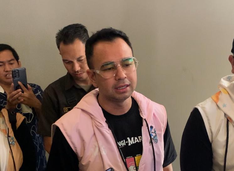 Raffi Ahmad Hadiri Screening “Pelangi di Mars”, Apresiasi Kemajuan Film Animasi Indonesia