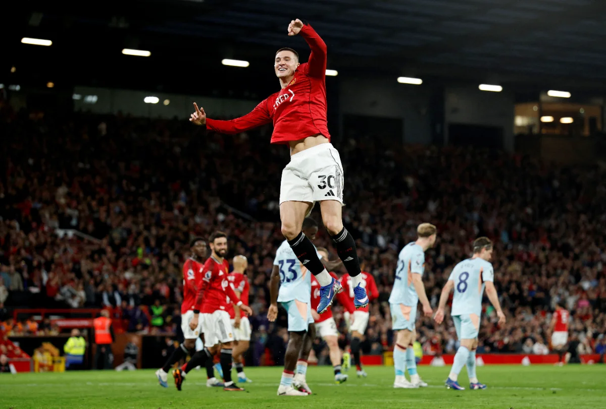 Hajar Brentford 2-1, Peluang Manchester United ke Liga Champions Terjaga