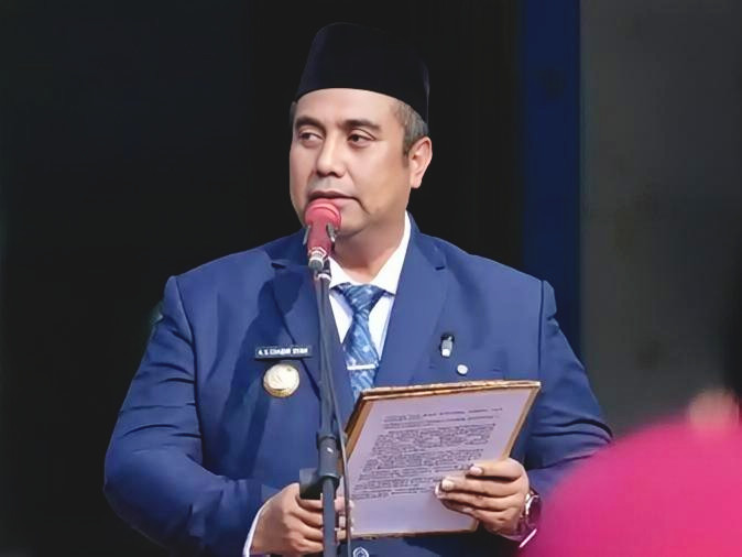 Bupati Maros Chaidir Syam Mengumumkan Kebijakan Penerapan Work From Anywhere (WFA)