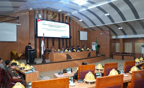 Bupati Maros Sampaikan LKPJ 2025 di Rapat Paripurna DPRD