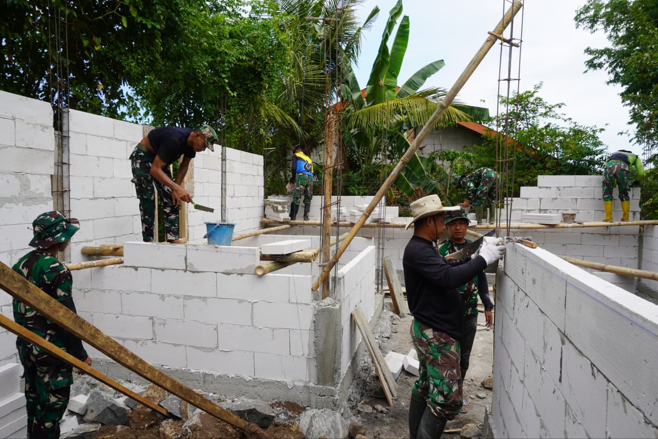 Bangunan Mulai Terbentuk, Satgas TMMD ke-128 Kodim Jeneponto Percepat Pembangunan RTLH