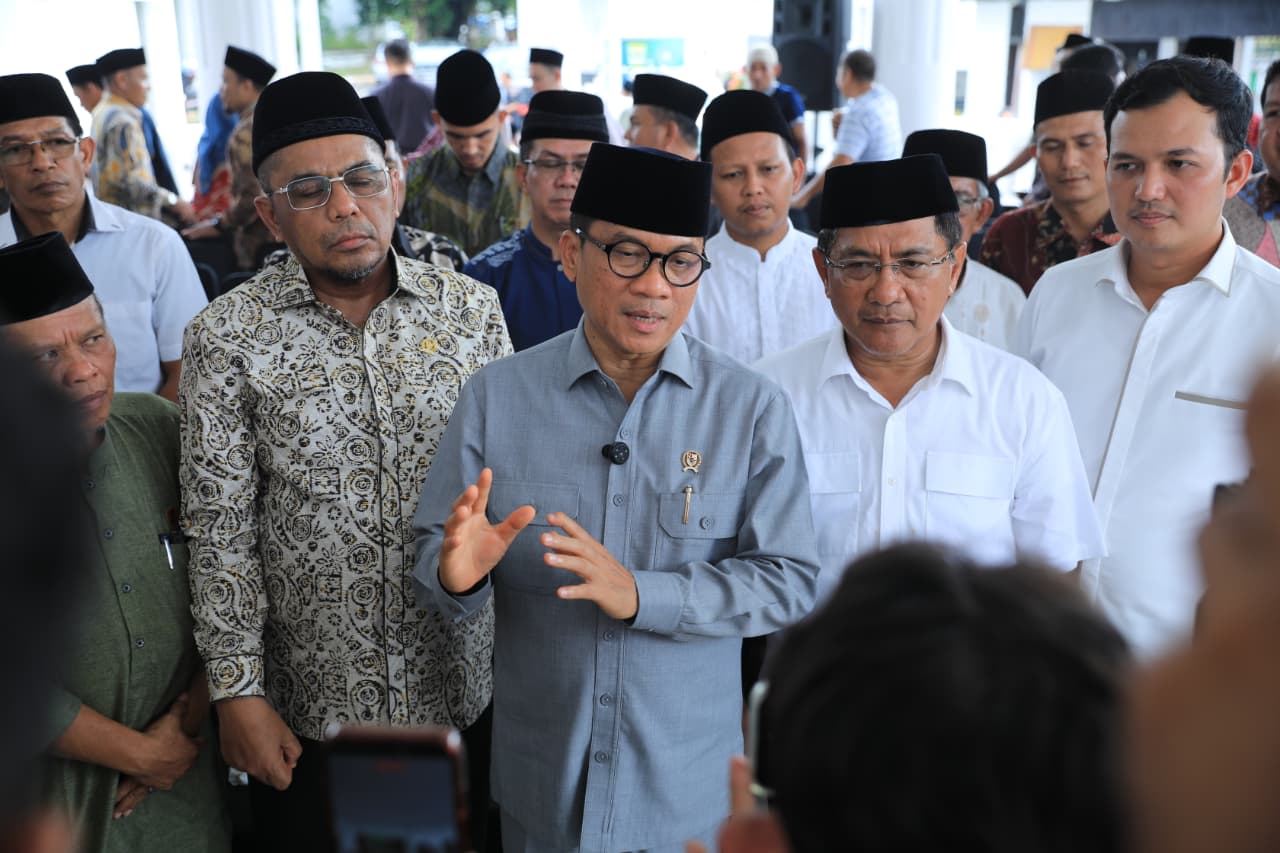 Mendes Yandri Susanto Dorong Hasil Petani Desa Tembus Pasar Global