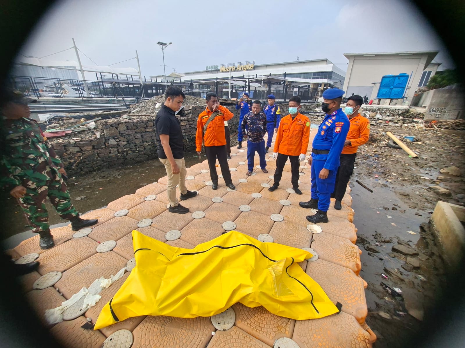 Bocah 11 Tahun Hanyut di Ciliwung Ditemukan Meninggal di Muara Angke