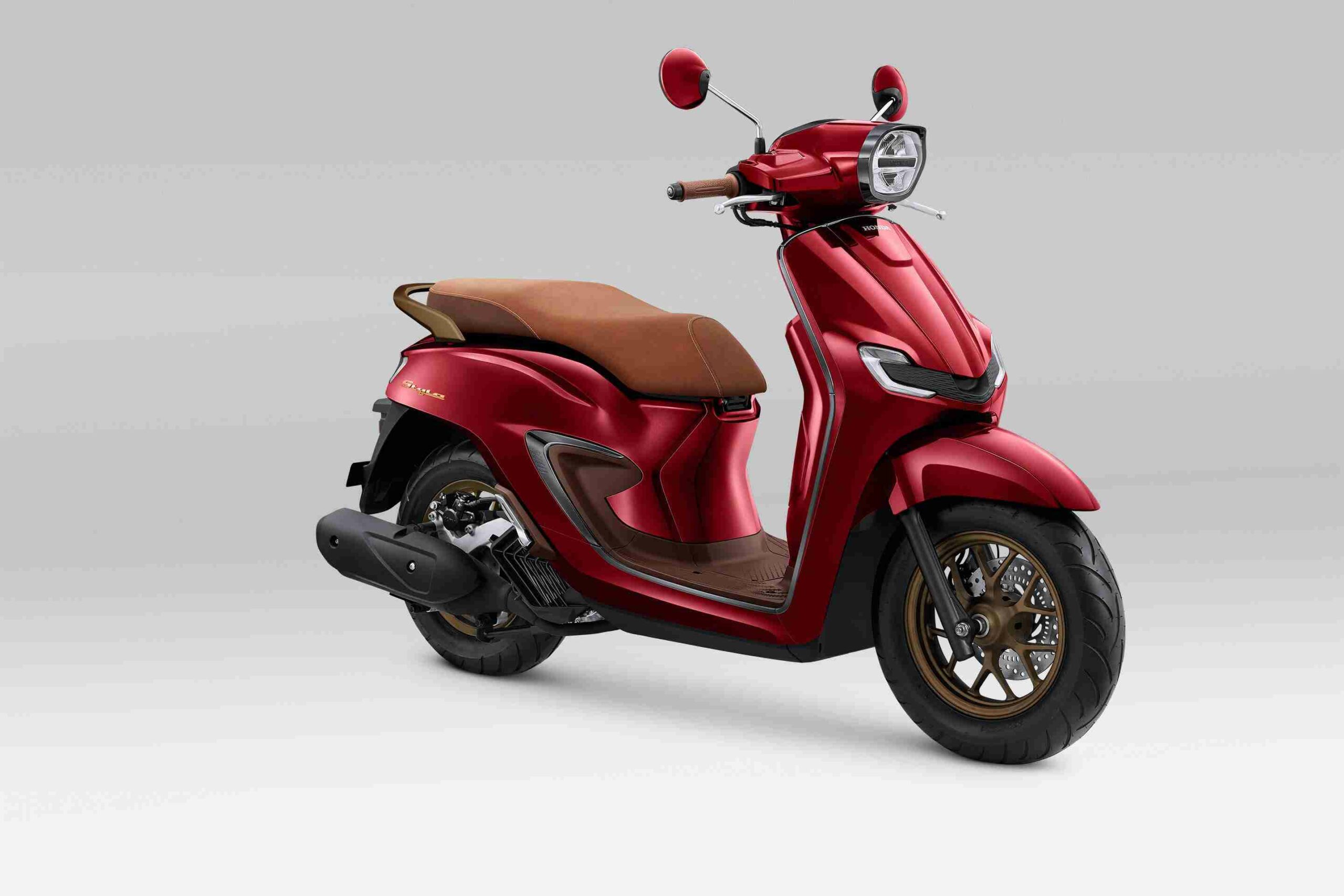 New Honda Stylo 160 Hadir dengan Warna Spesial Burgundy