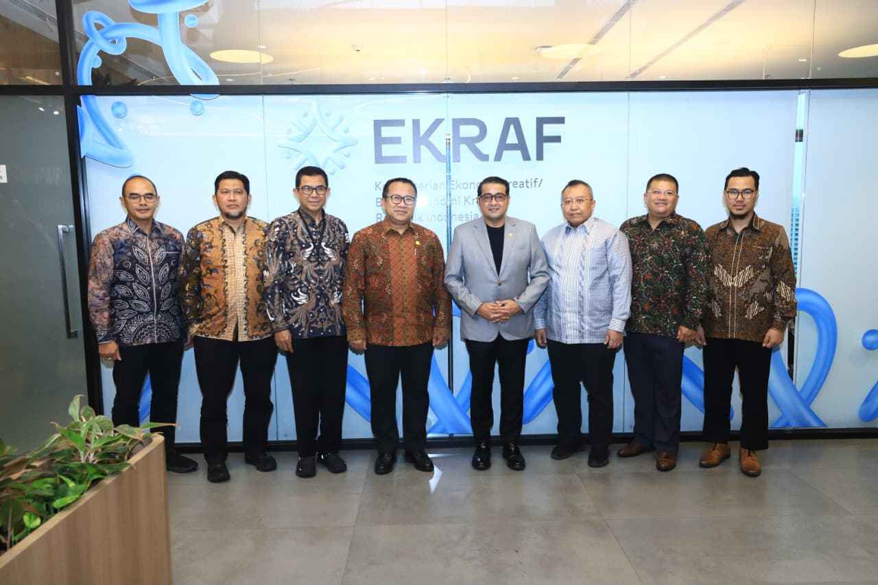 OJK Gandeng Kementerian Ekraf Perkuat Pengembangan Inovasi Keuangan Digital Berbasis WEB3