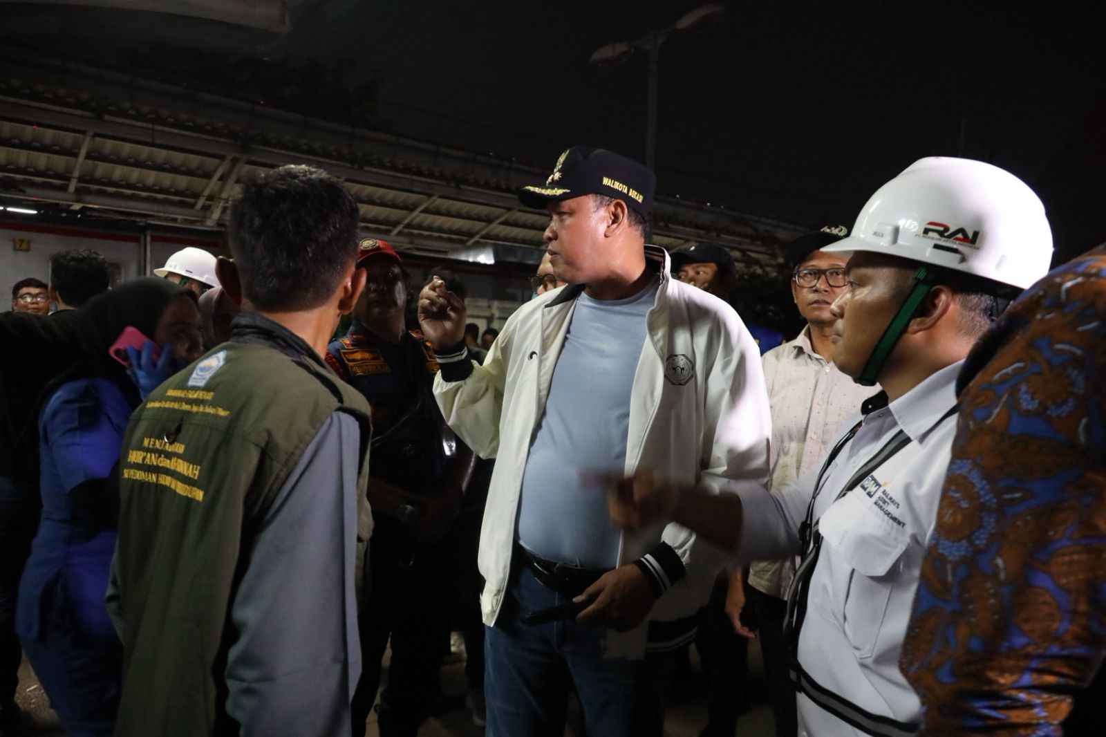 Tinjau Lokasi Kecelakaan Kereta di Bekasi, Tri Adhianto Pastikan Evakuasi Korban Berjalan Maksimal