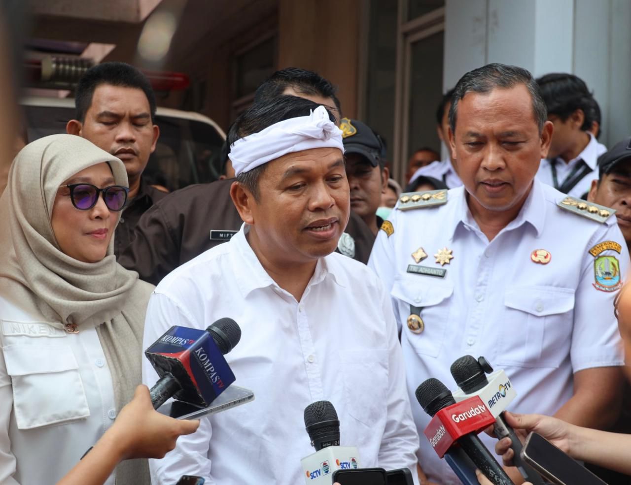 Dampingi KDM, Wali Kota Bekasi Pastikan Korban Kecelakaan Kereta Dijamin BPJS