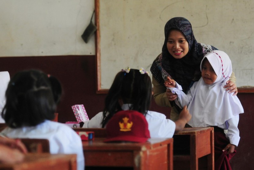 Masa Kerja Guru Non-ASN Berlanjut, Kemendikdasmen Siapkan Skema Baru