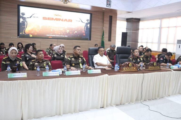 Kajati Jacob Hendrik Pattipeilohy & Wakajati Ferry Tass Perkuat Sinergi Hukum di Seminar Internasional PERSAJA