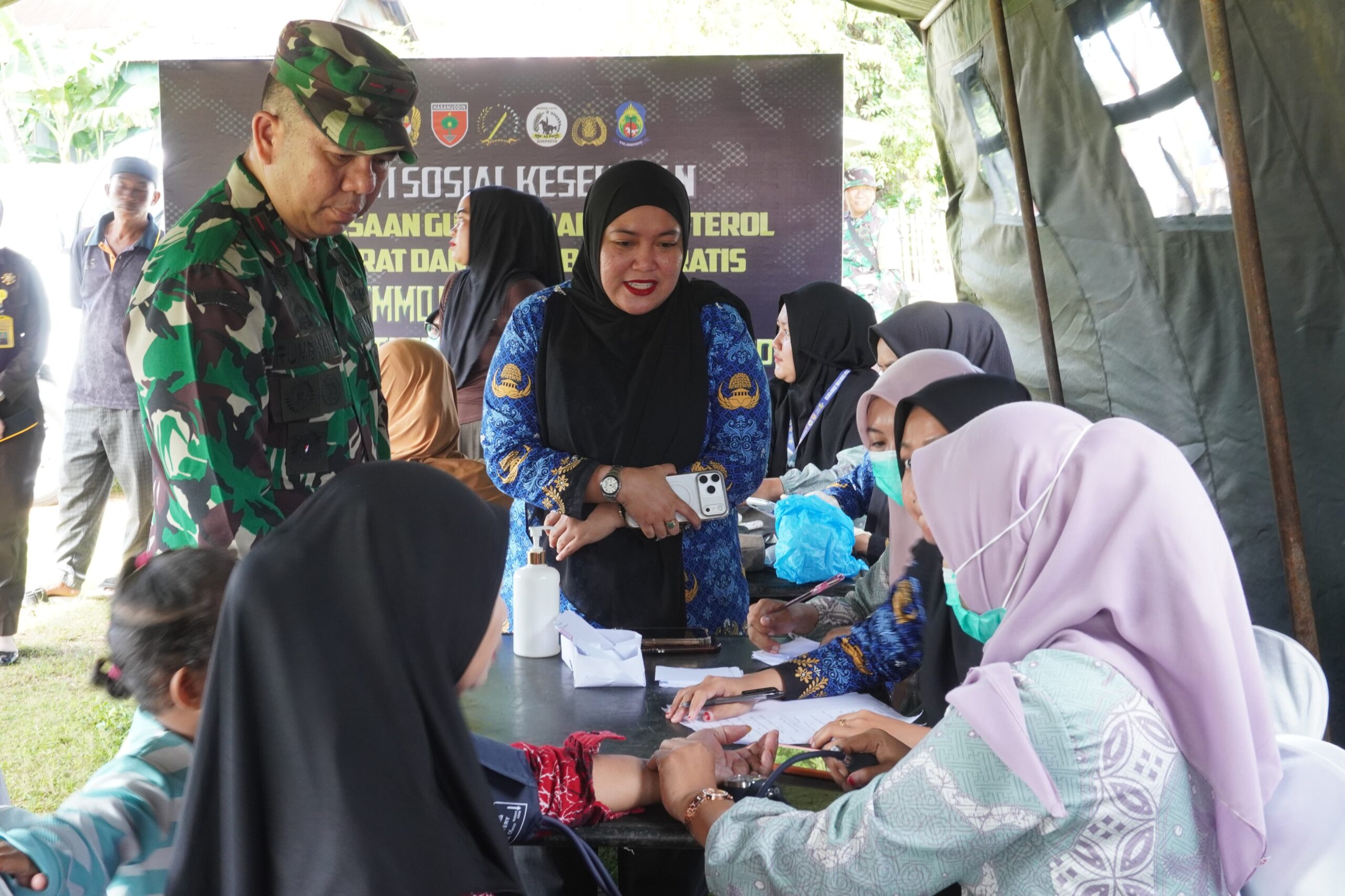 Peduli Kesehatan Warga, TMMD Ke-128 Kodim Jeneponto Gelar Baksos Pemeriksaan Gratis