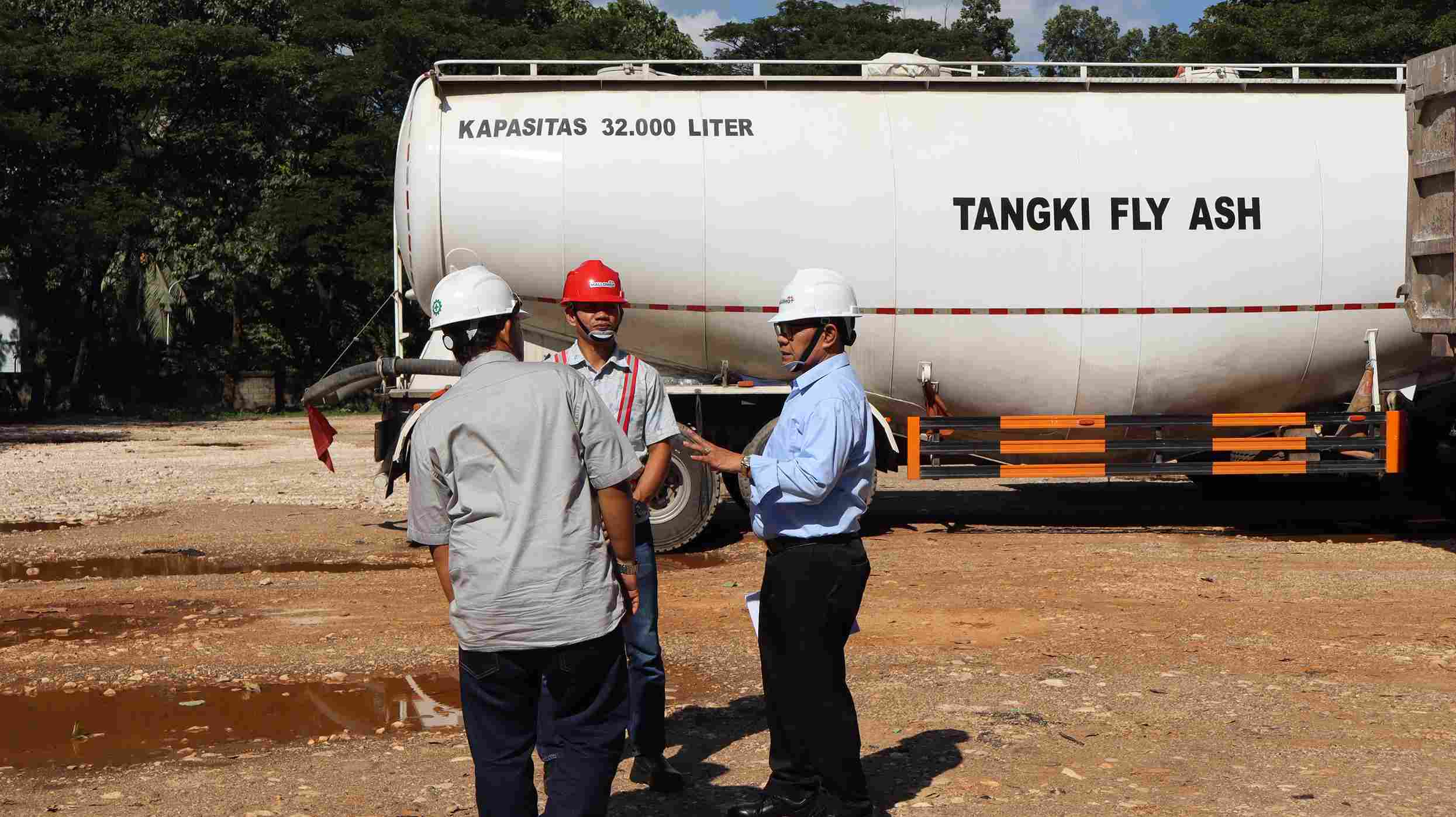 PT Mallomo Kantongi 3 Sertifikasi ISO, Bosowa Transportation Perkuat Standar Logistik Nasional