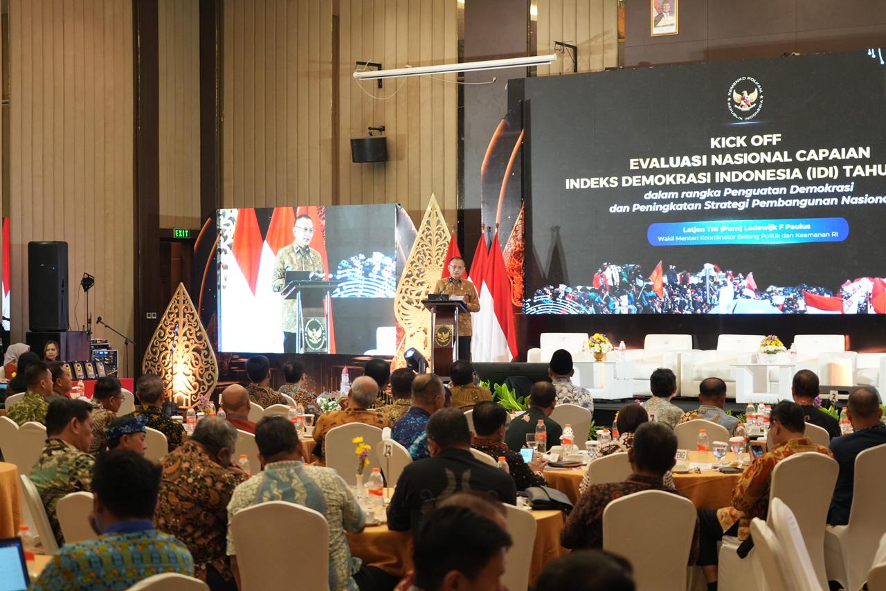 Wamenko Polkam Tekankan IDI Sebagai Kompas Penguatan Demokrasi Nasional