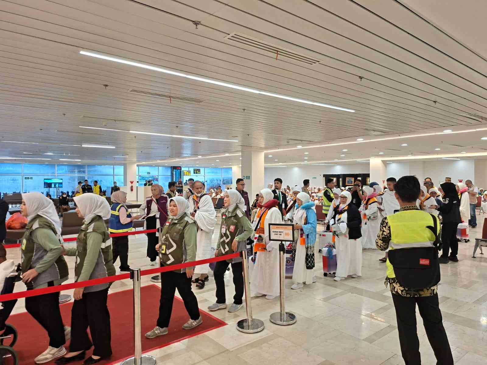 Bandara Sultan Hasanuddin Berangkatkan 16.728 Jemaah Haji, Hadirkan Layanan Virtual untuk Keluarga