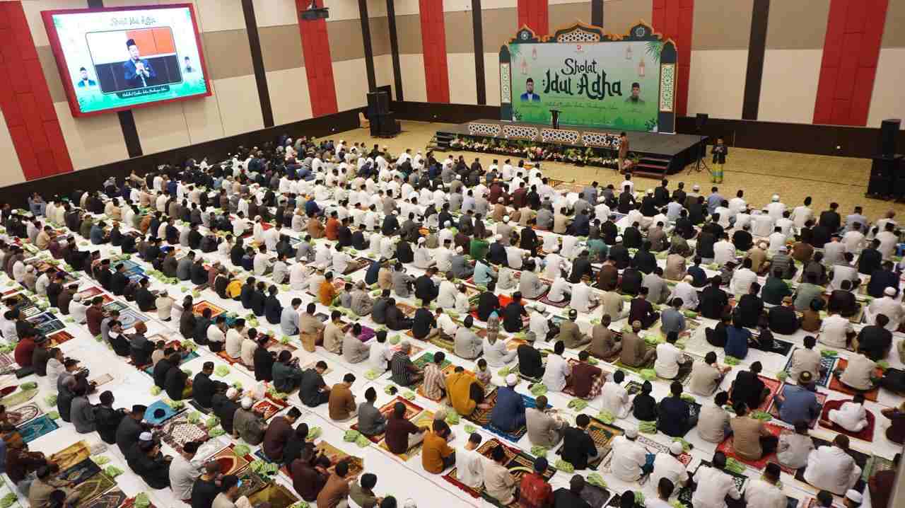 6.000 Jamaah Padati Sholat Idul Adha di Dalton Hotel Makassar