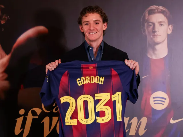Dibeli Rp1,6 Triliun dari Newcastle, Anthony Gordon Resmi Gabung Barcelona