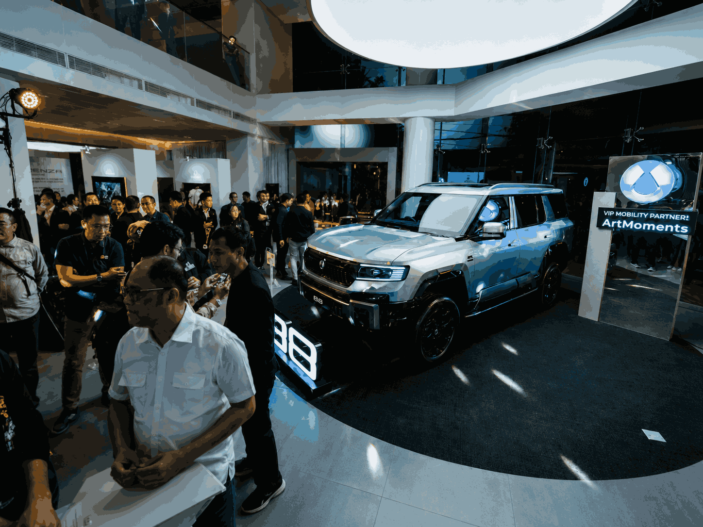 Gandeng ArtMoments 2026, DENZA Hadirkan Pameran Art in Motion dan Resmikan Showroom HAKA Pondok Indah