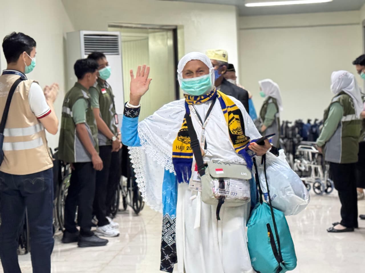 Bandara Sultan Hasanuddin Sambut Kedatangan Perdana Jemaah Haji Debarkasi Makassar 2026